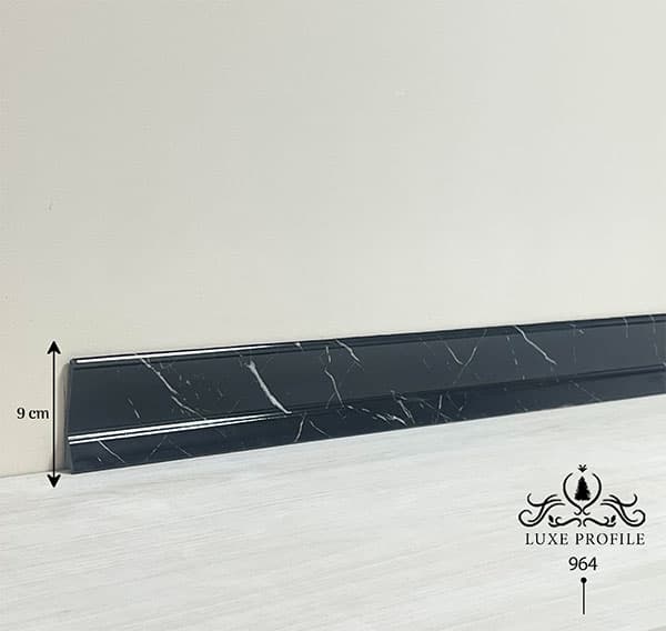 قرنیز پی وی سی 9cm کد 964
