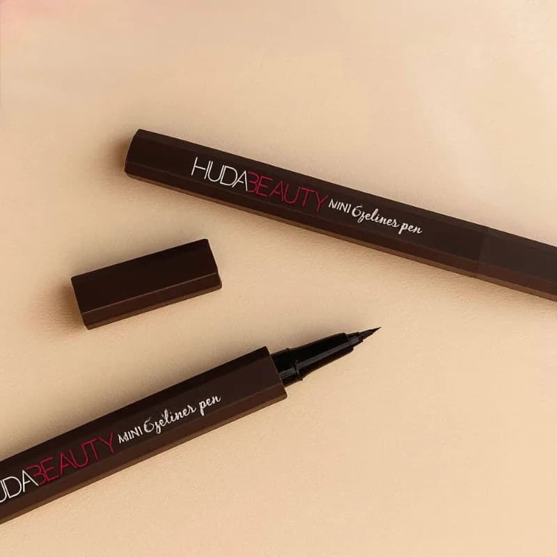 خط چشم قهوه ای ضد آب هدی بیوتی Hudabeauty — تصویر ۷