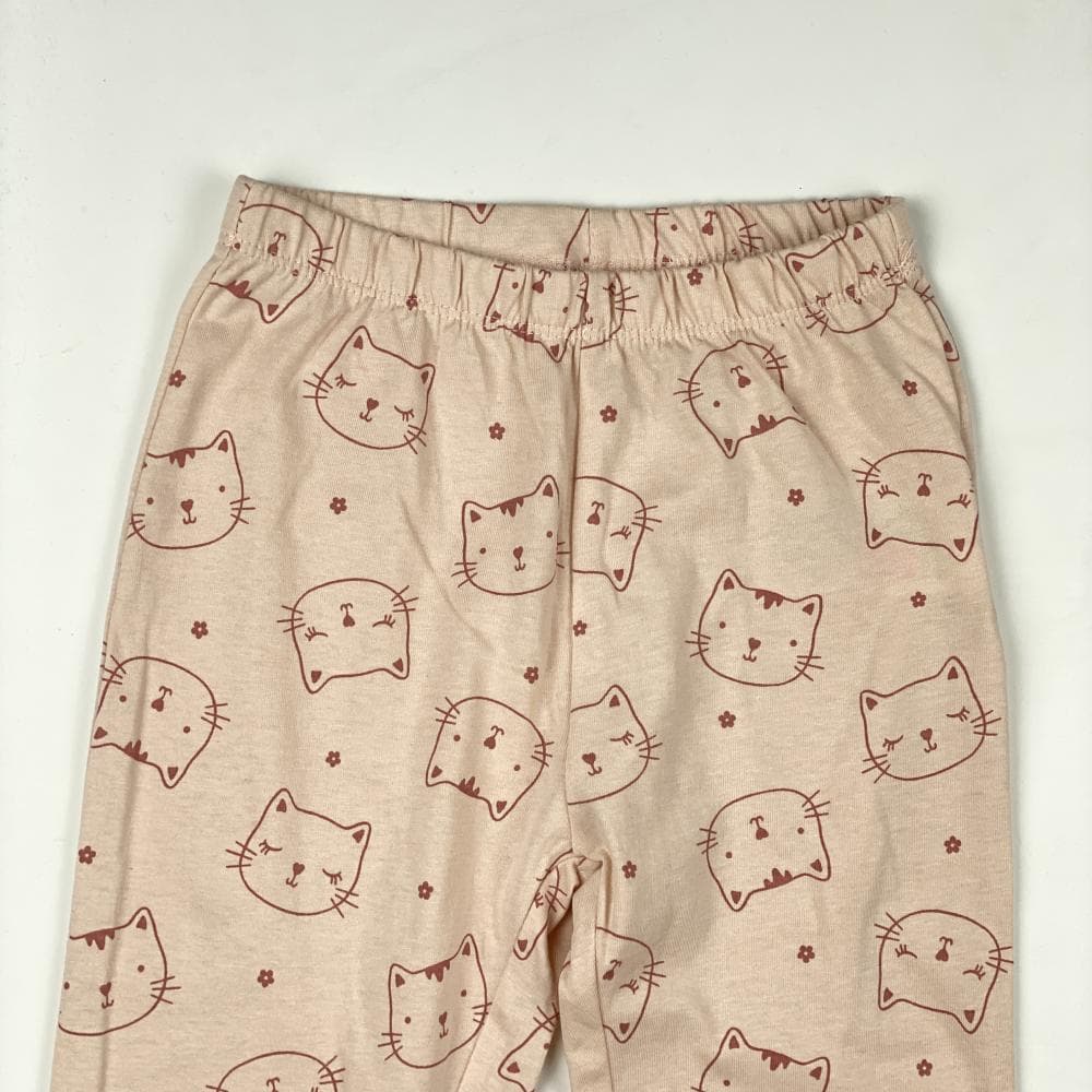 شلوار دخترانه مچ دار برند لوپیلو طرح پیشی کمرکش گلبهی کمرنگ – 2 تا 4 سال — تصویر ۴