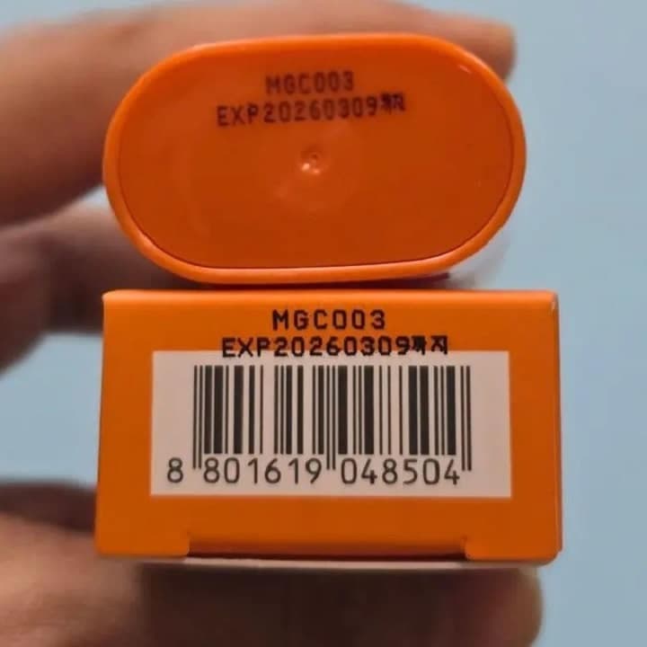 ضد آفتاب استیکی وازلین SPF 50 – محافظت سبک و قدرتمند در برابر آفتاب، بدون چربی و رد سفید — تصویر ۴
