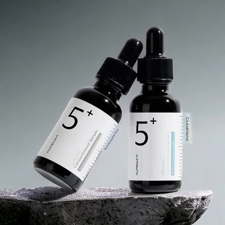 سرم ویتامین C ضد لک و روشن‌کننده نامبوزین شماره 5 حجم 30 میل | Numbuzin No.5 Vitamin Serum — تصویر ۴