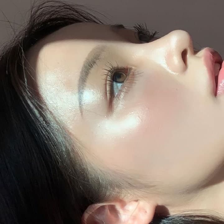 سرم ویتامین C ضد لک و روشن‌کننده نامبوزین شماره 5 حجم 30 میل | Numbuzin No.5 Vitamin Serum — تصویر ۲