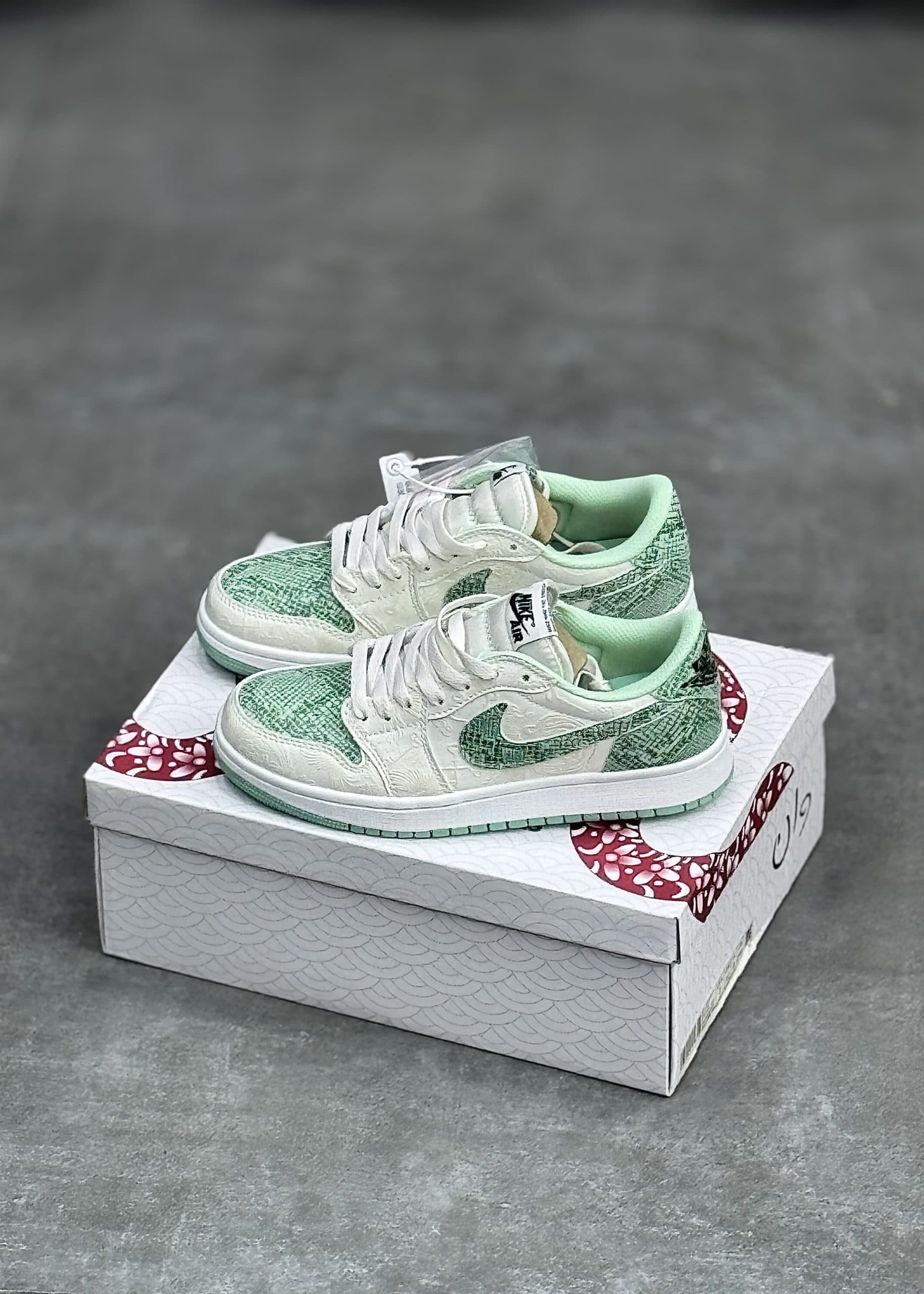 نایک جردن وان ماری |Jordan 1 Low WHITE snake