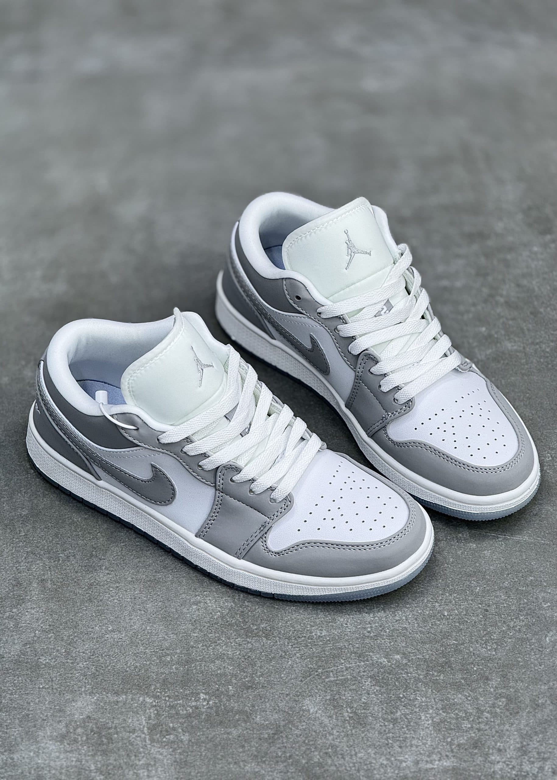 نایک جردن وان سفید طوسی |Jordan 1 Low WHITE GRAY — تصویر ۴