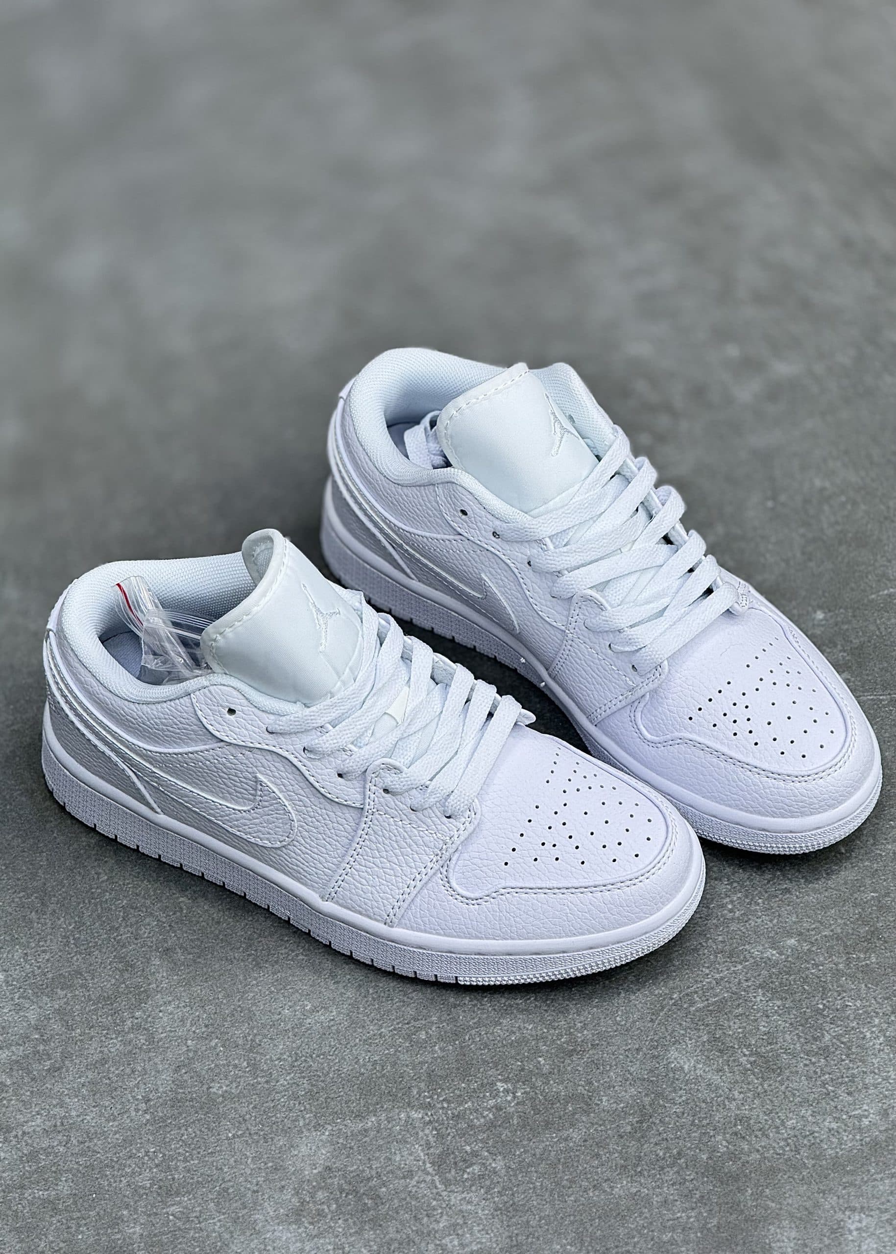 نایک جردن وان تمام سفید | Jordan 1 Low WHITE — تصویر ۴