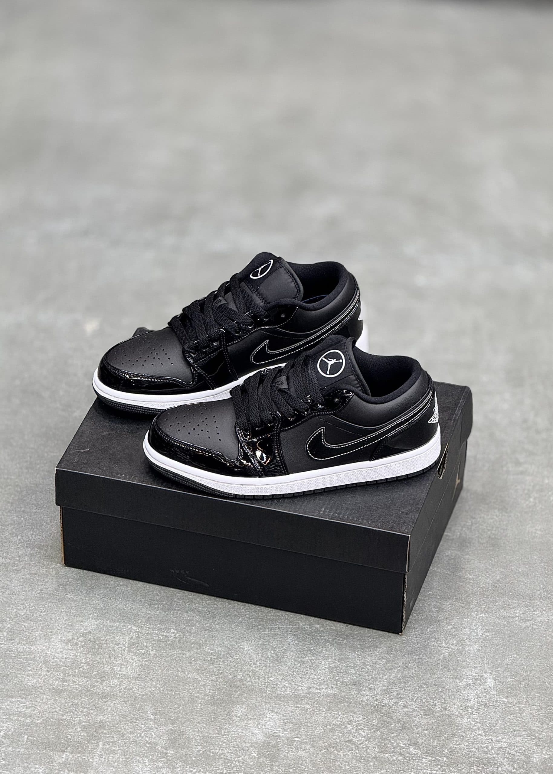 نایک جردن وان بنز |Jordan 1 Low BENZ