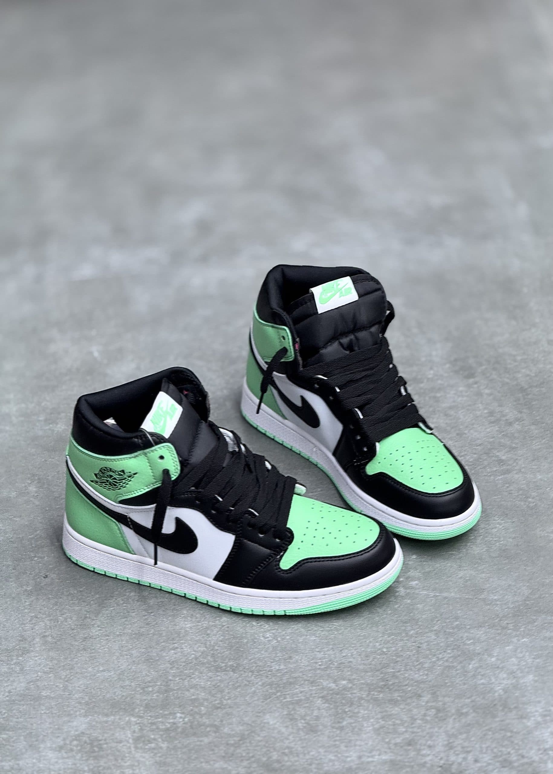 | نایک جردن ساقدار سفیدسبز| NIKE JORDAN 1 HIGE GREEN — تصویر ۴