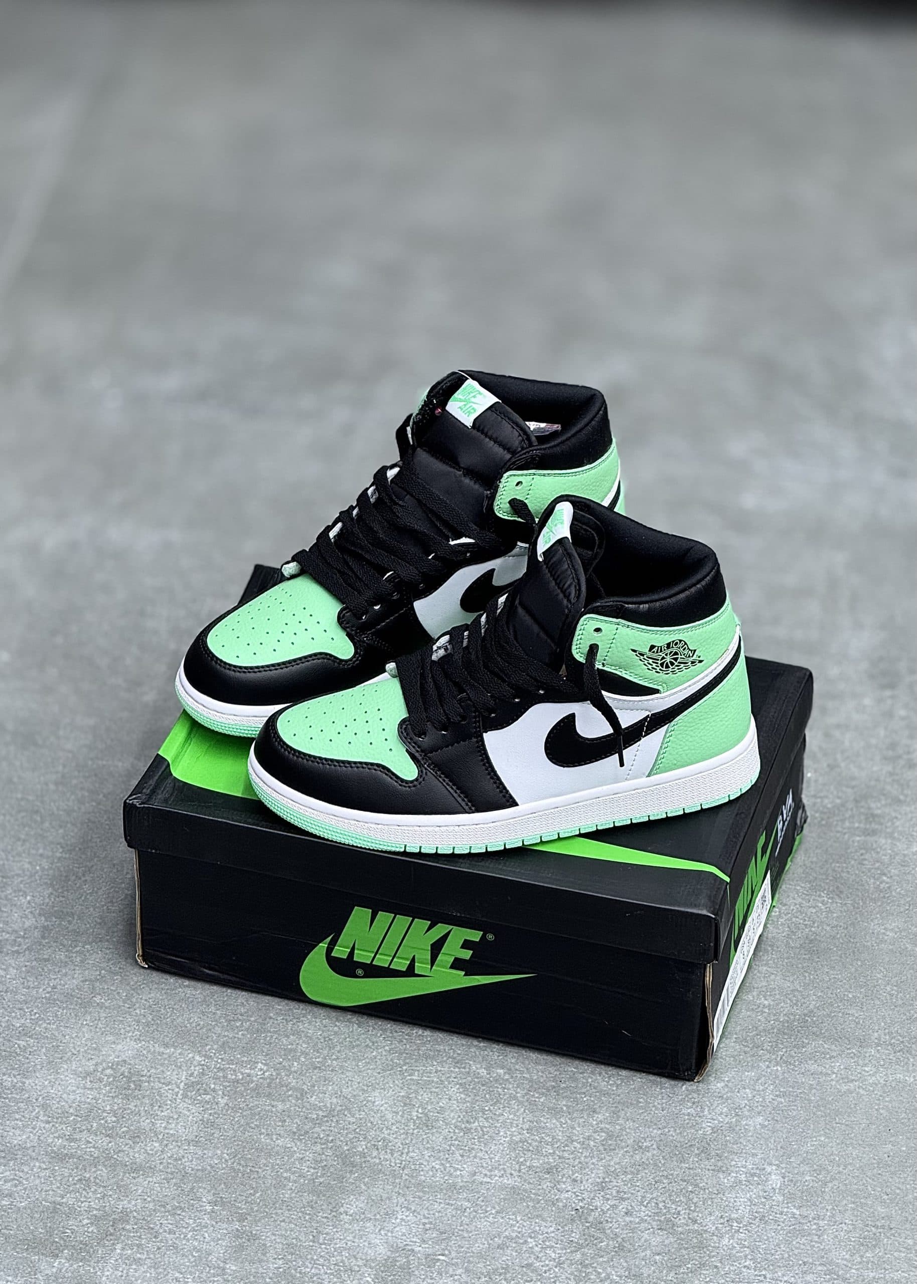 | نایک جردن ساقدار سفیدسبز| NIKE JORDAN 1 HIGE GREEN