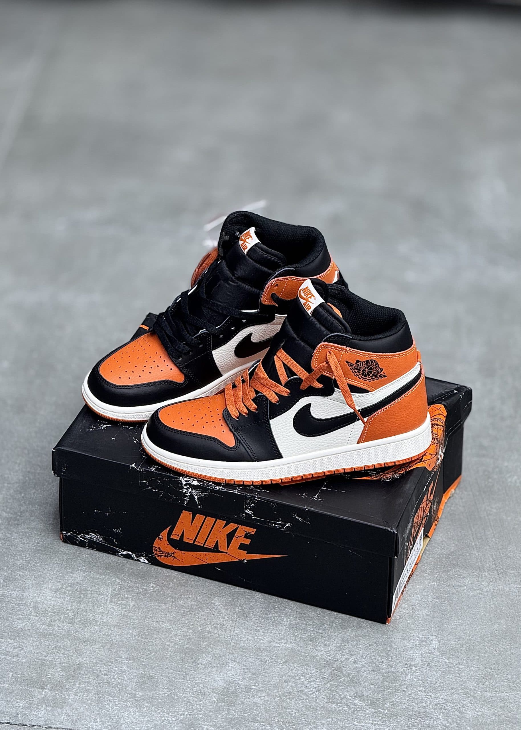 | نایک جردن ساقدار سفید شتر برد| NIKE JORDAN 1 HIGE CAMELBIRD