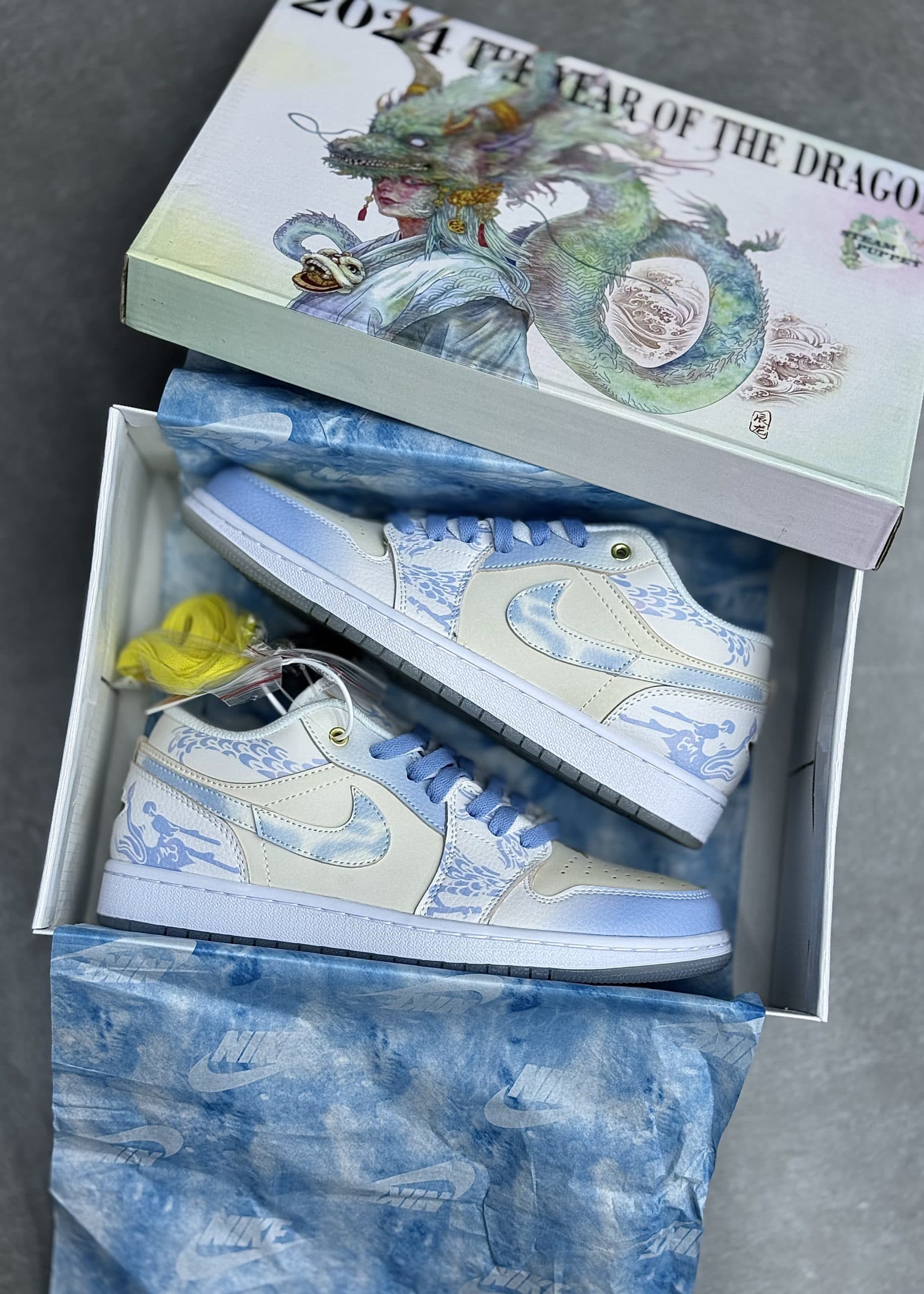 نایک جردن وان ابی اژدها Jordan 1 Low — تصویر ۳