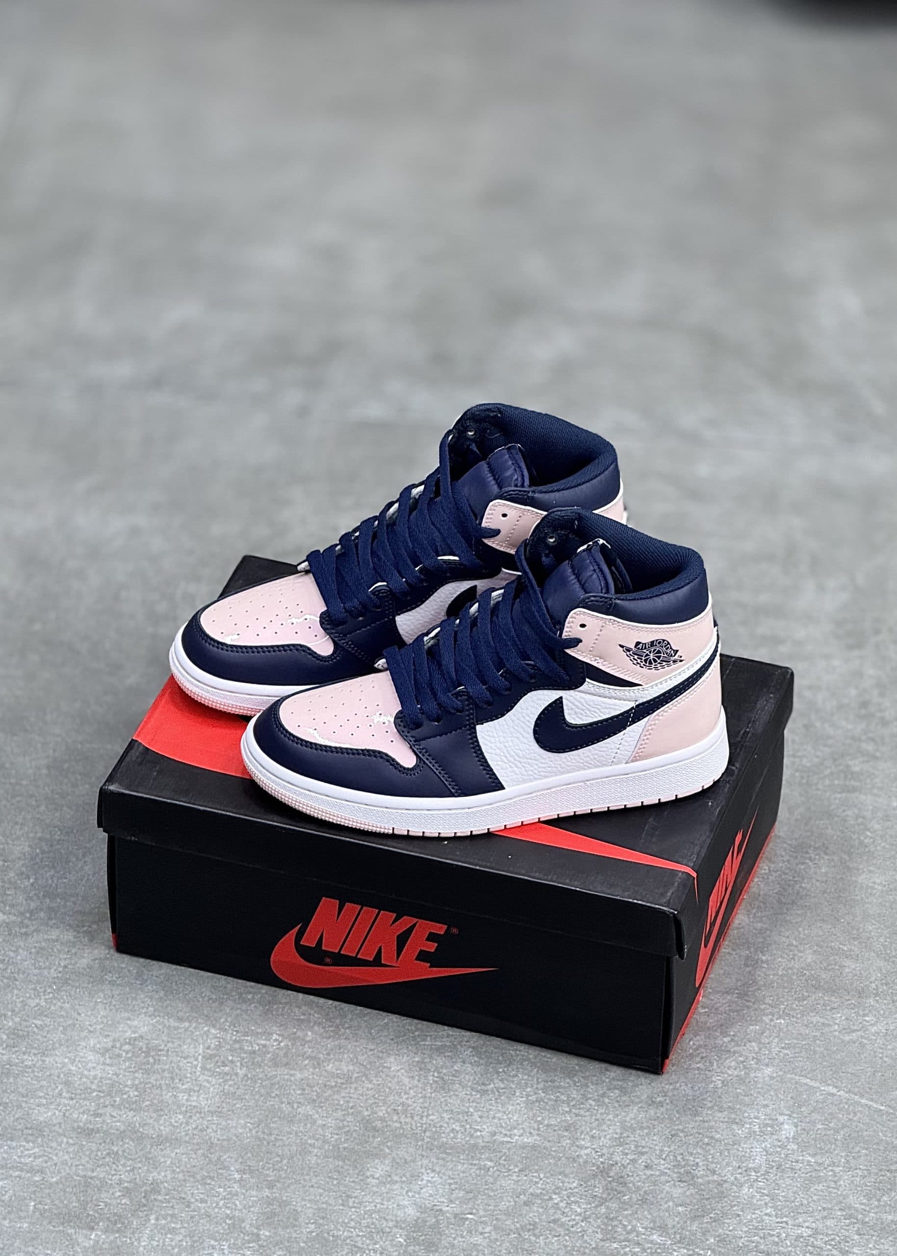 | نایک جردن ساقدار صورتی ورنی | NIKE JORDAN 1 HIGE ATMOSPHERE PINK — تصویر ۲