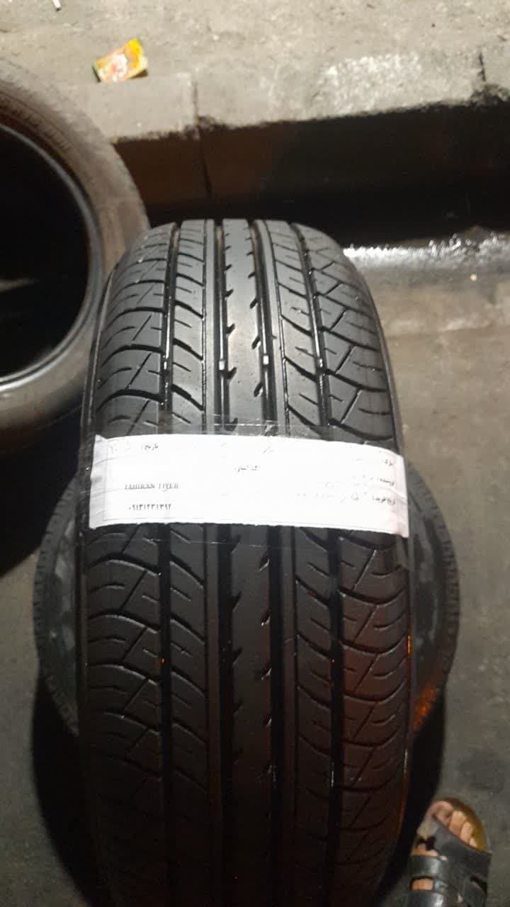 لاستیک یوکوهاما 215/60R 16 گل DB E70B تولید 2015 (استوک)
