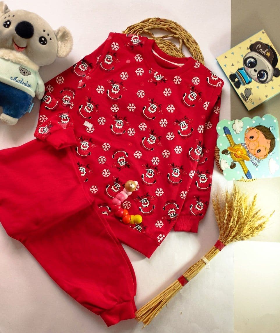 بلوزوشلوار یلدای اسپرت طرح گوزن