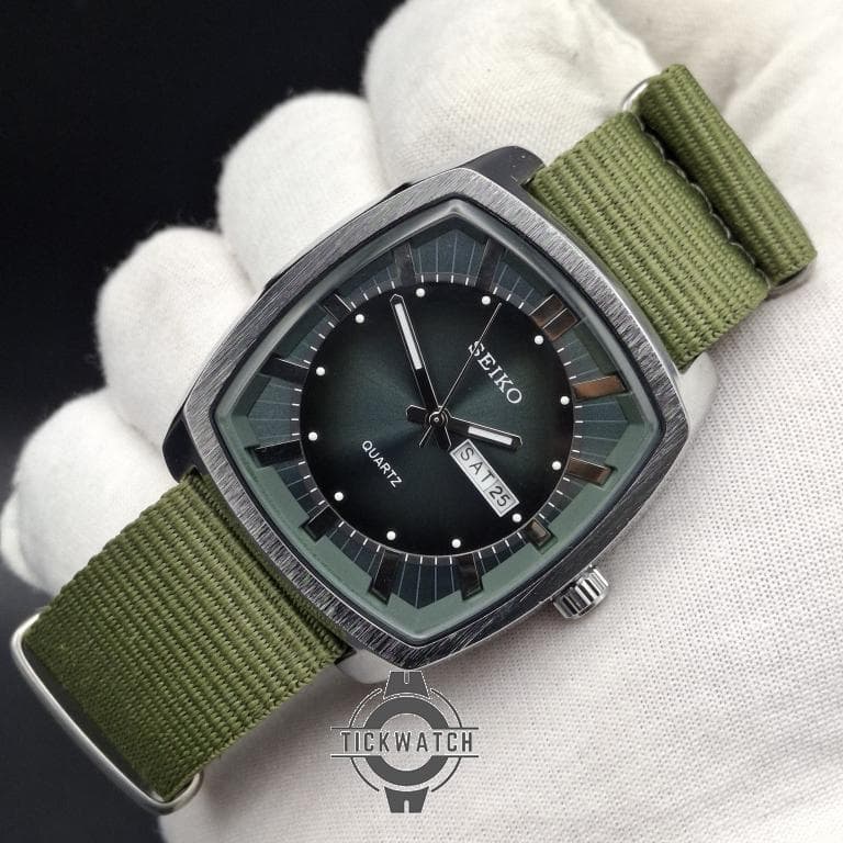 ساعت مردانه سیکو پرستیژ صفحه سبزبابندبرزنت نیتو SEIKO PRESAGE