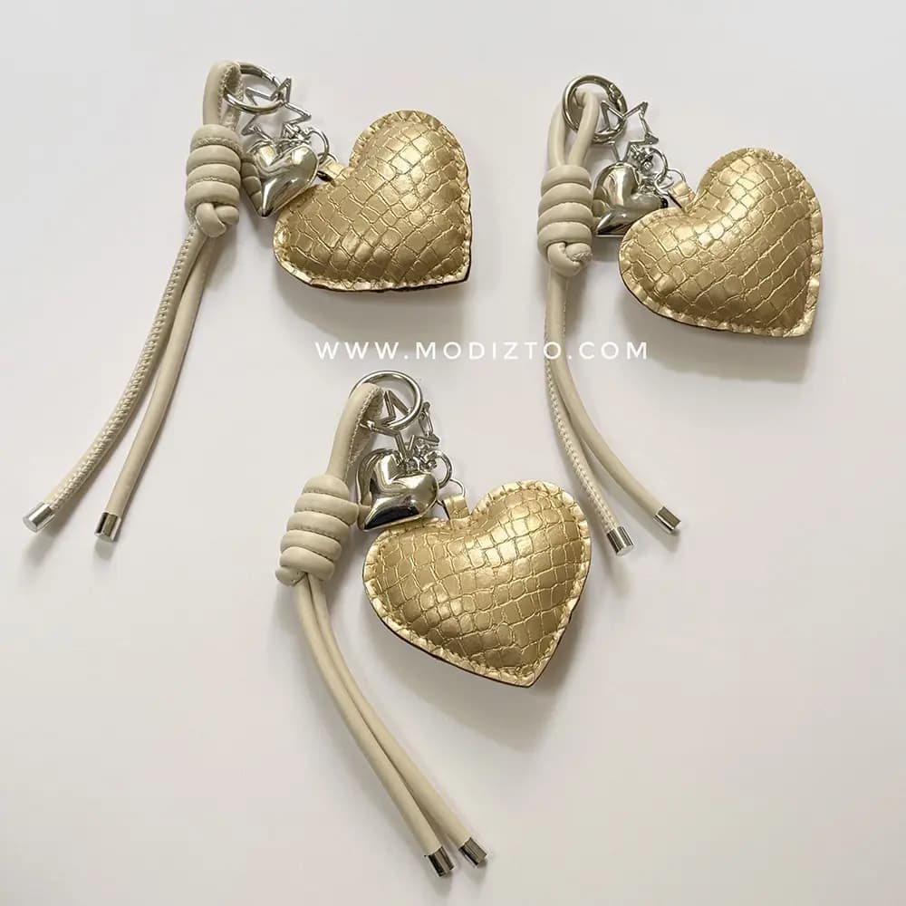 جاسوئیچی و آویز (چارم بگ) مدل قلب چرمی
