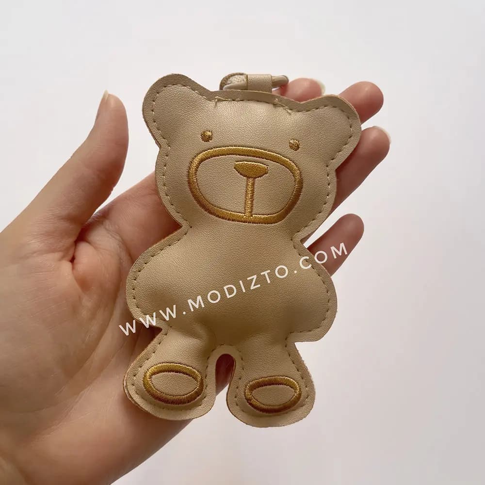 آویز و جاسوئیچی فانتزی (چارم بگ) چرم طرح تدی — تصویر ۳