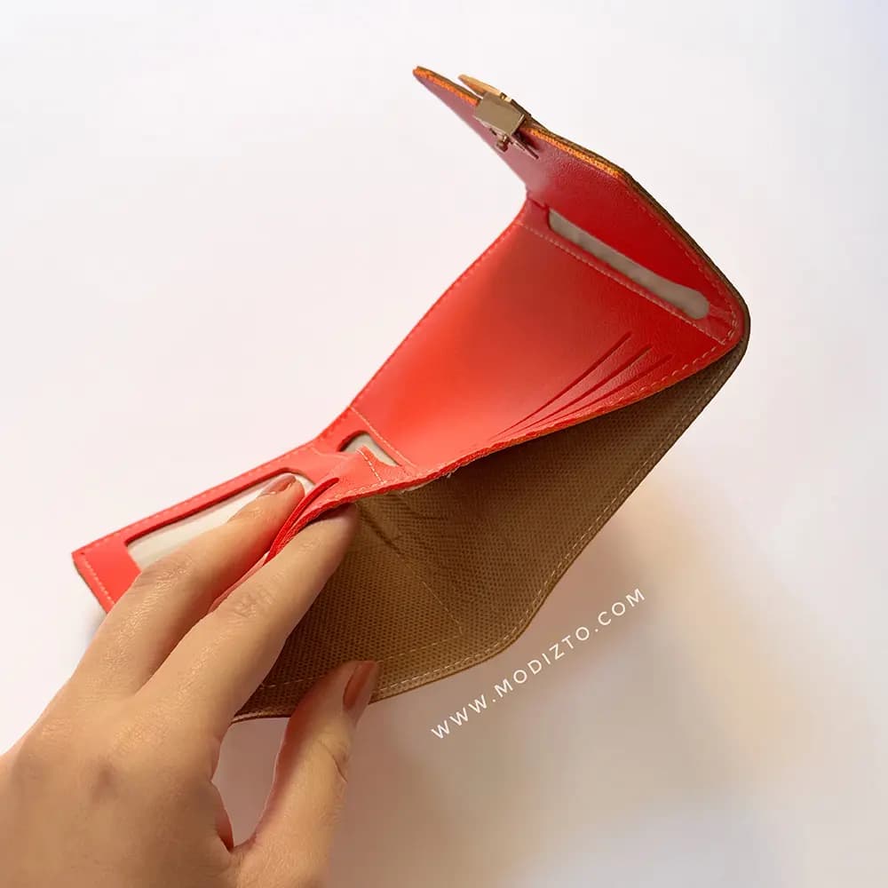 کیف پول چرمی زنانه مدل بدنه سنگی — تصویر ۷