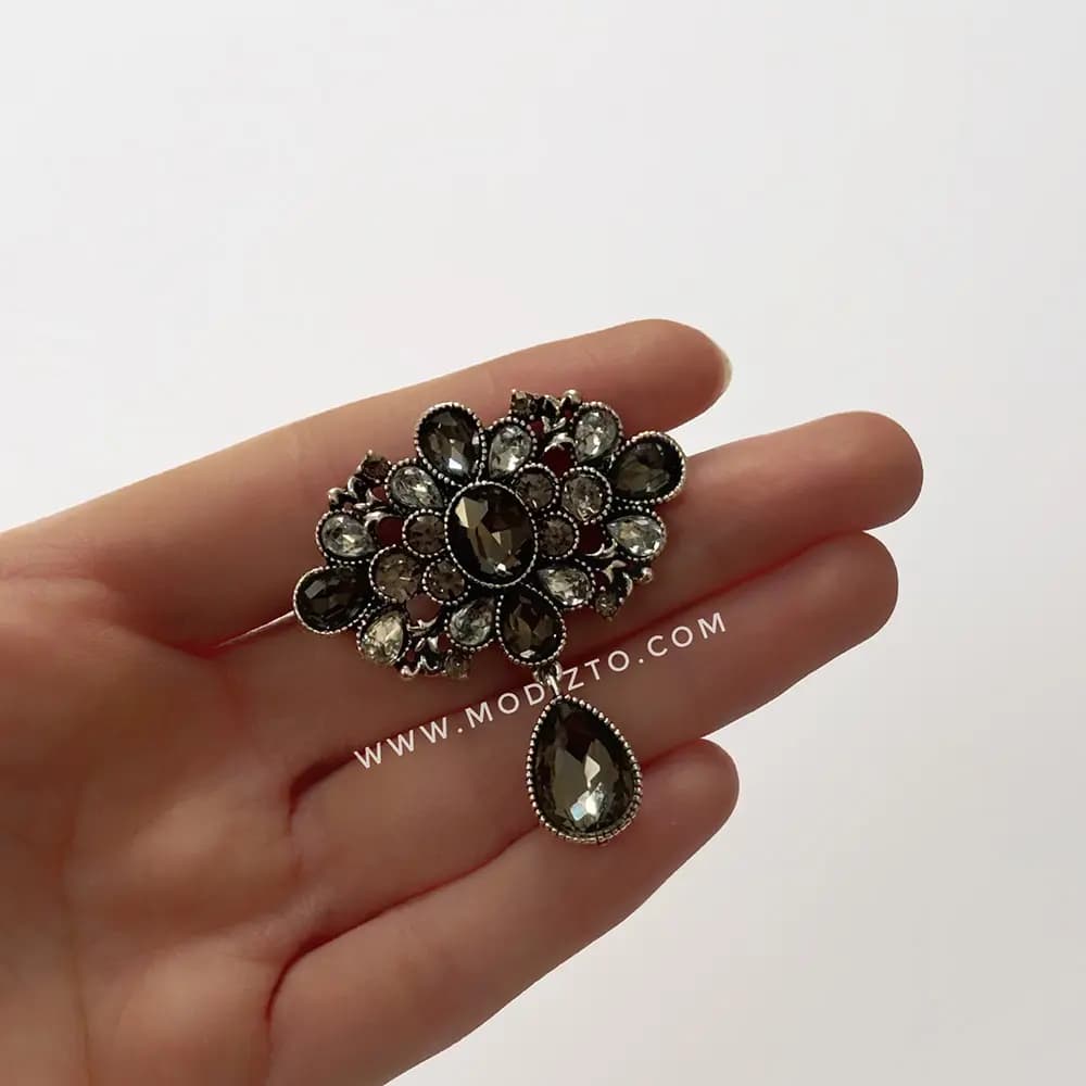 سنجاق سینه جواهری مدل سلطنتی پرکار — تصویر ۵