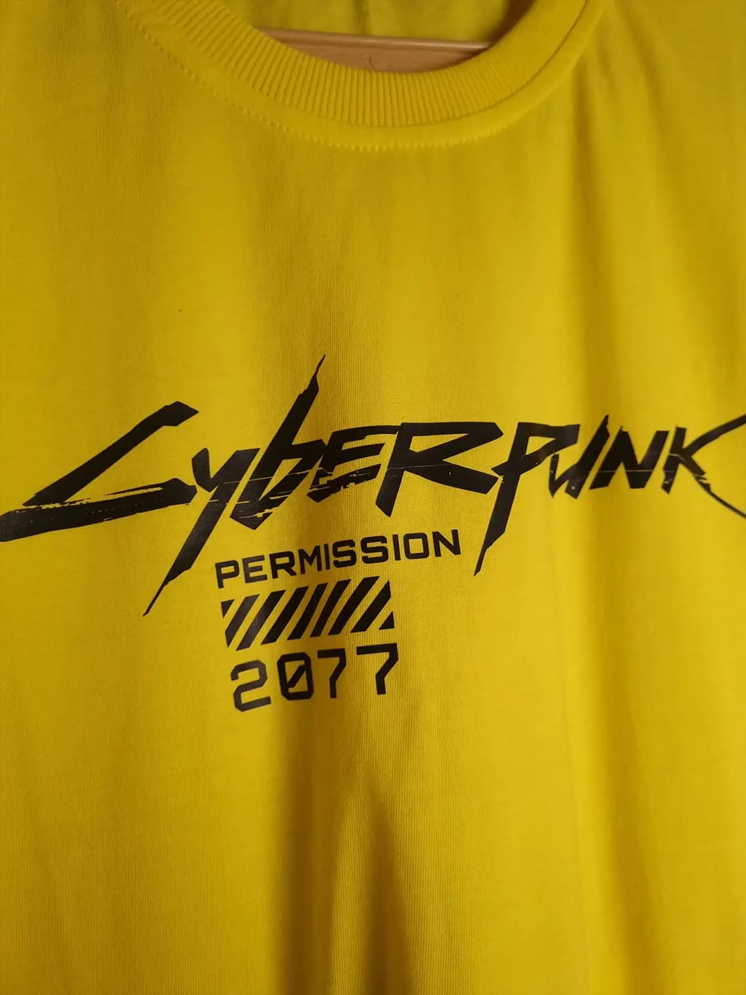 تیشرت سایبرپانک 2077 Cyberpunk رنگ زرد — تصویر ۴