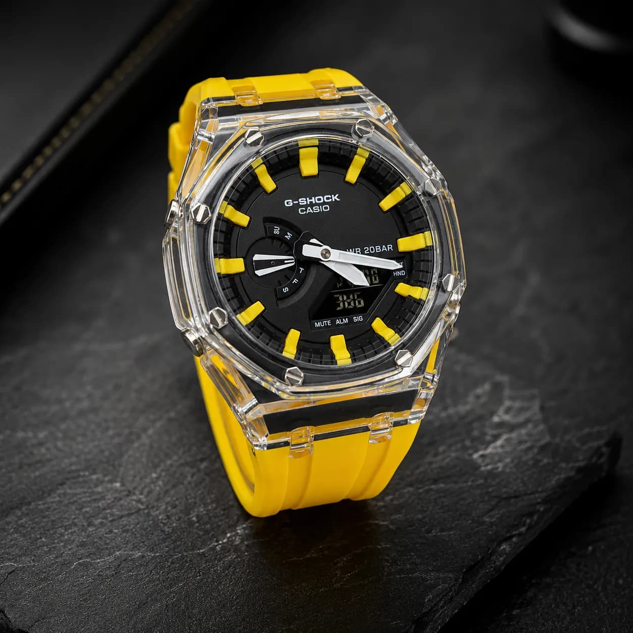 ساعت مچی اسپرت مردانه 2100 G-SHOCK شرکتی شفاف زرد | بند سیلیکونی | آنالوگ دیجیتال — تصویر ۲