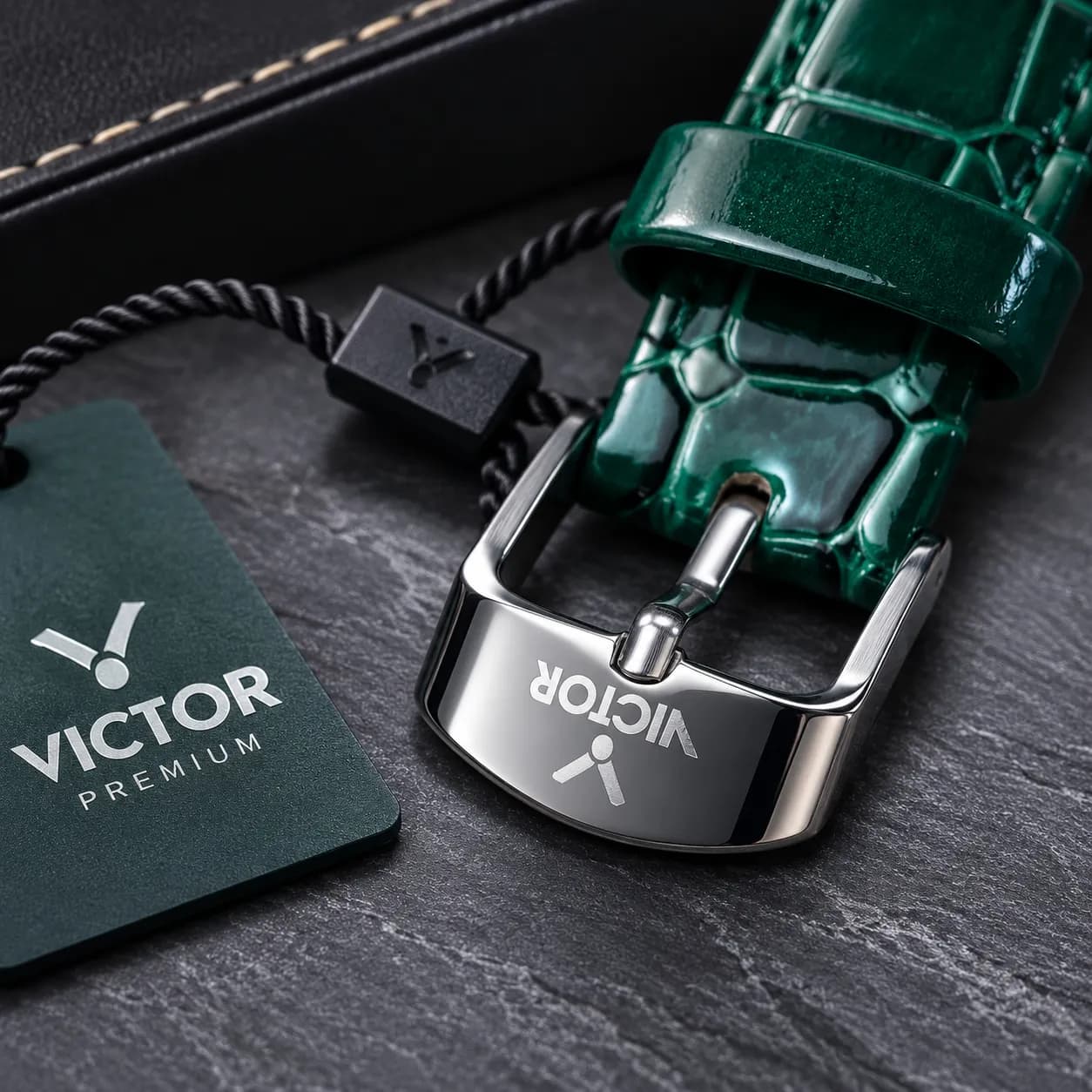 ساعت مچی زنانه Victor Premium مدل نگین‌دار بند چرمی سبز — تصویر ۳
