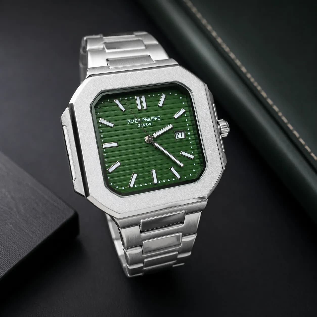 ساعت مچی مردانه پتک فیلیپ مدل کوبیتوس Green Square Date — تصویر ۲