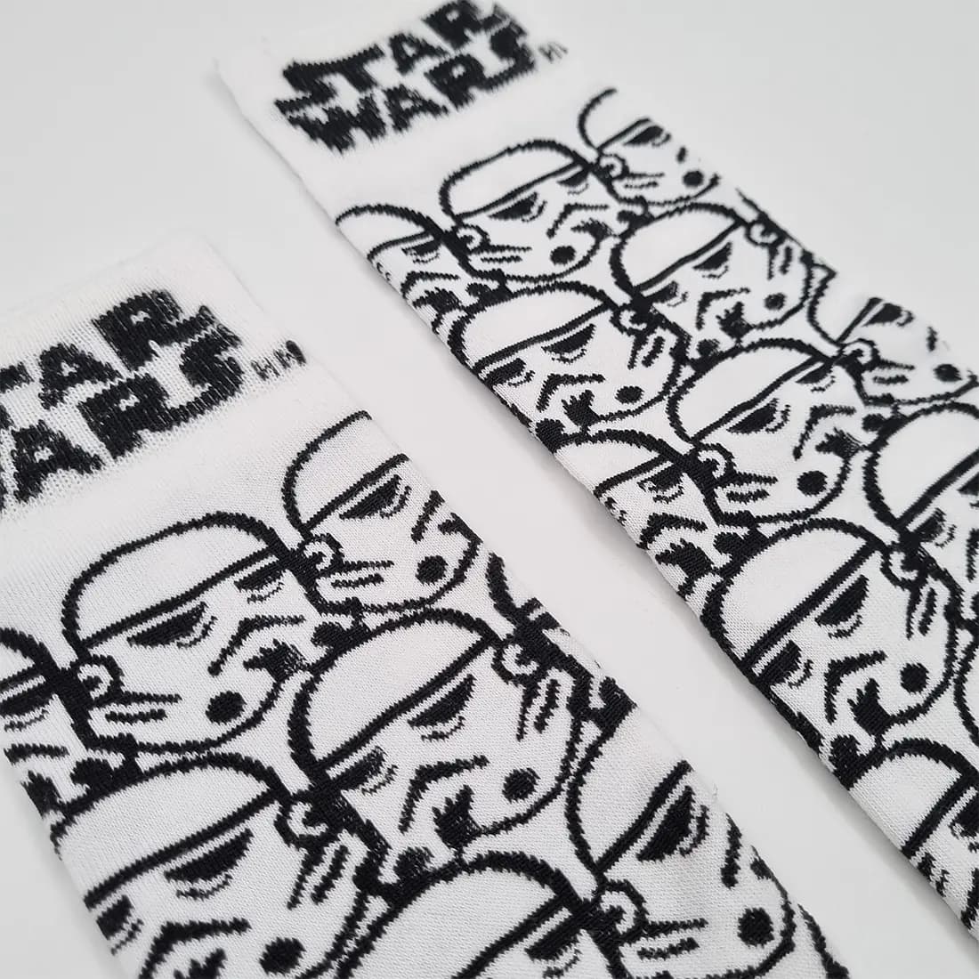 جوراب جنگ ستارگان مدل پترن سفید Star Wars — تصویر ۳