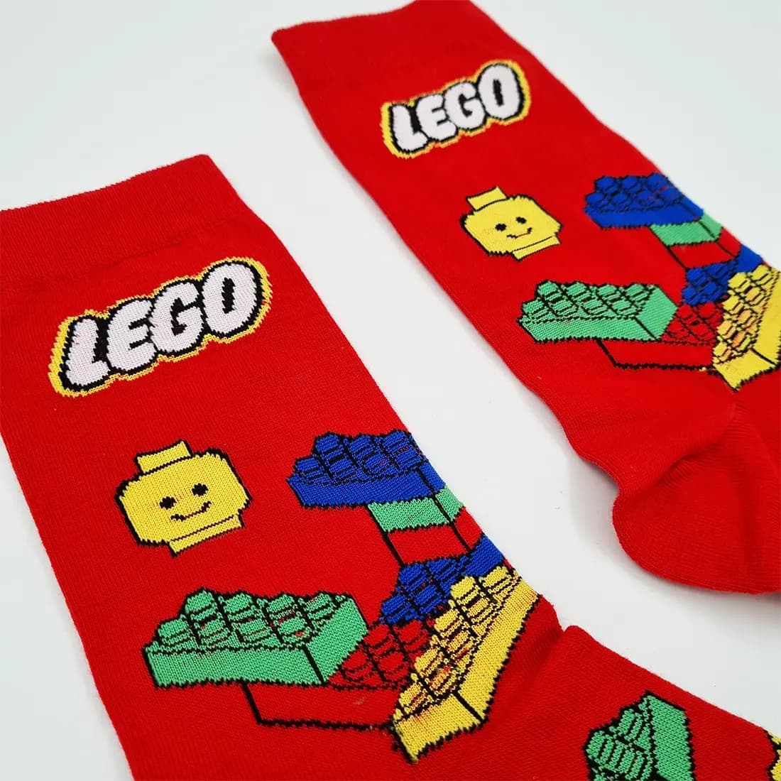 جوراب لگو Lego مدل قرمز — تصویر ۳