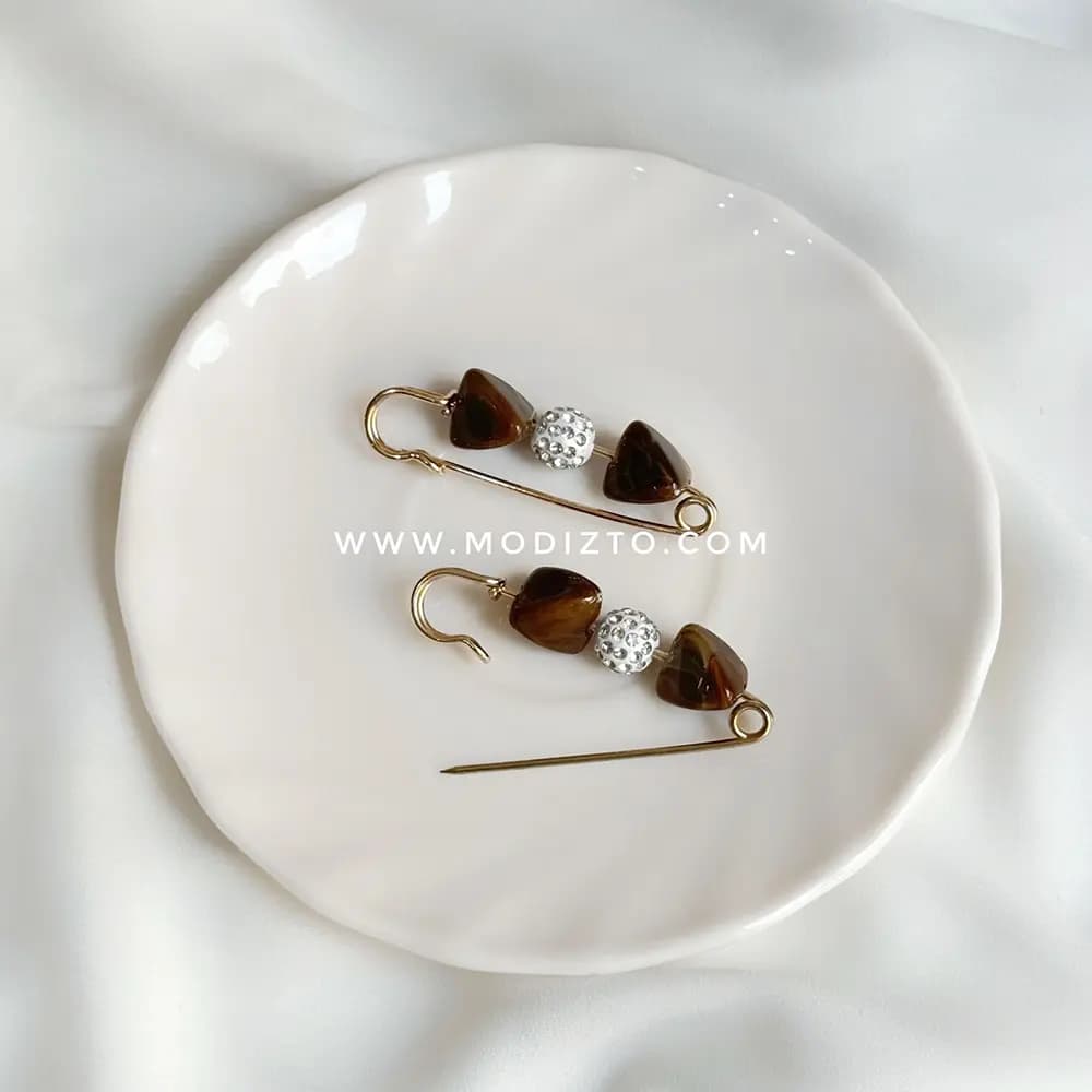 سنجاق سینه اسکاتلندی طرح عقیق قهوه ای