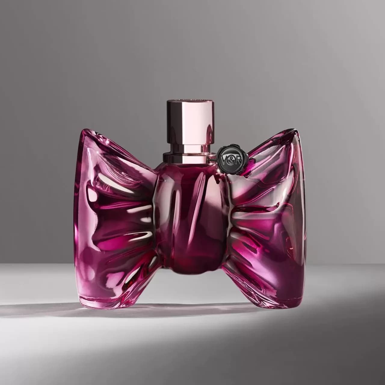 عطر ویکتور اند رولف بن بن | Viktor & Rolf Bonbon — تصویر ۵