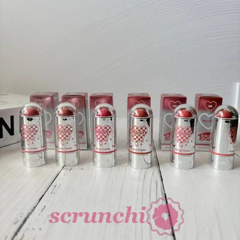 رژگونه استیکی کره ای اولی بولا — تصویر ۲