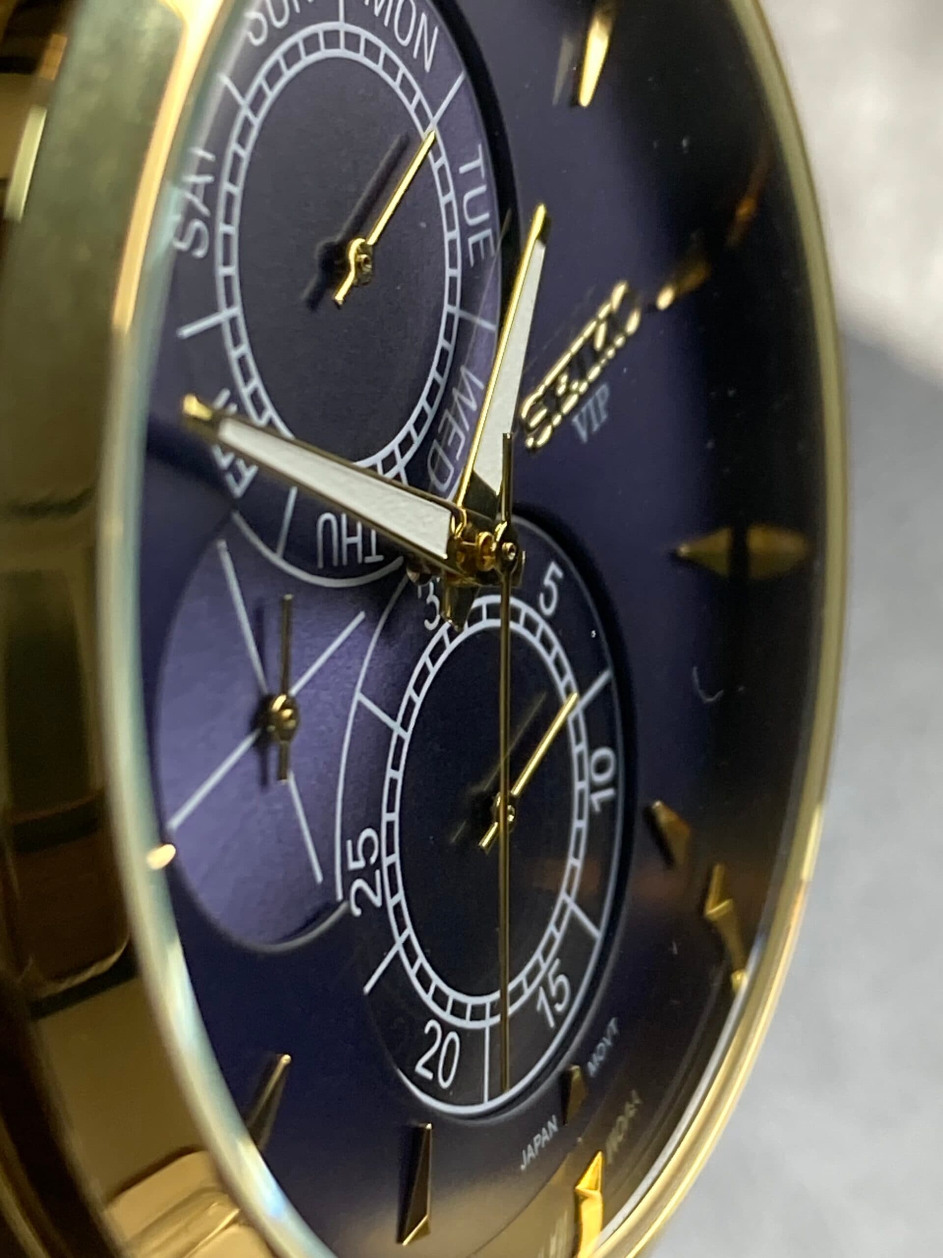ساعت سیکو فول استیل کرونوگراف طلایی SEIKO — تصویر ۴