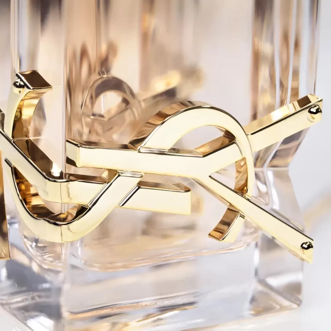 عطر ایو سن لوران لیبره ادو تویلت | Yves Saint Laurent Libre EDT — تصویر ۸