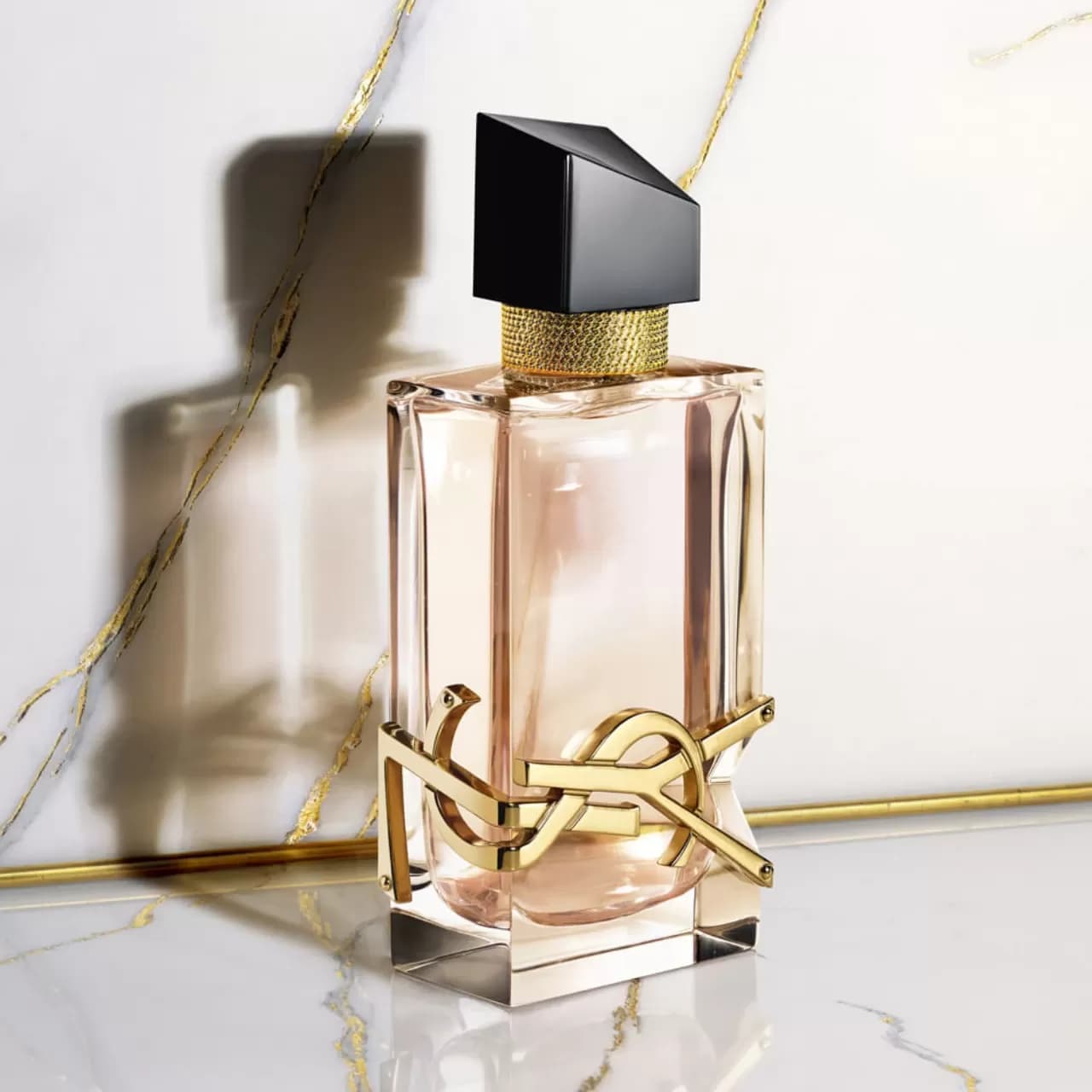 عطر ایو سن لوران لیبره ادو تویلت | Yves Saint Laurent Libre EDT — تصویر ۵