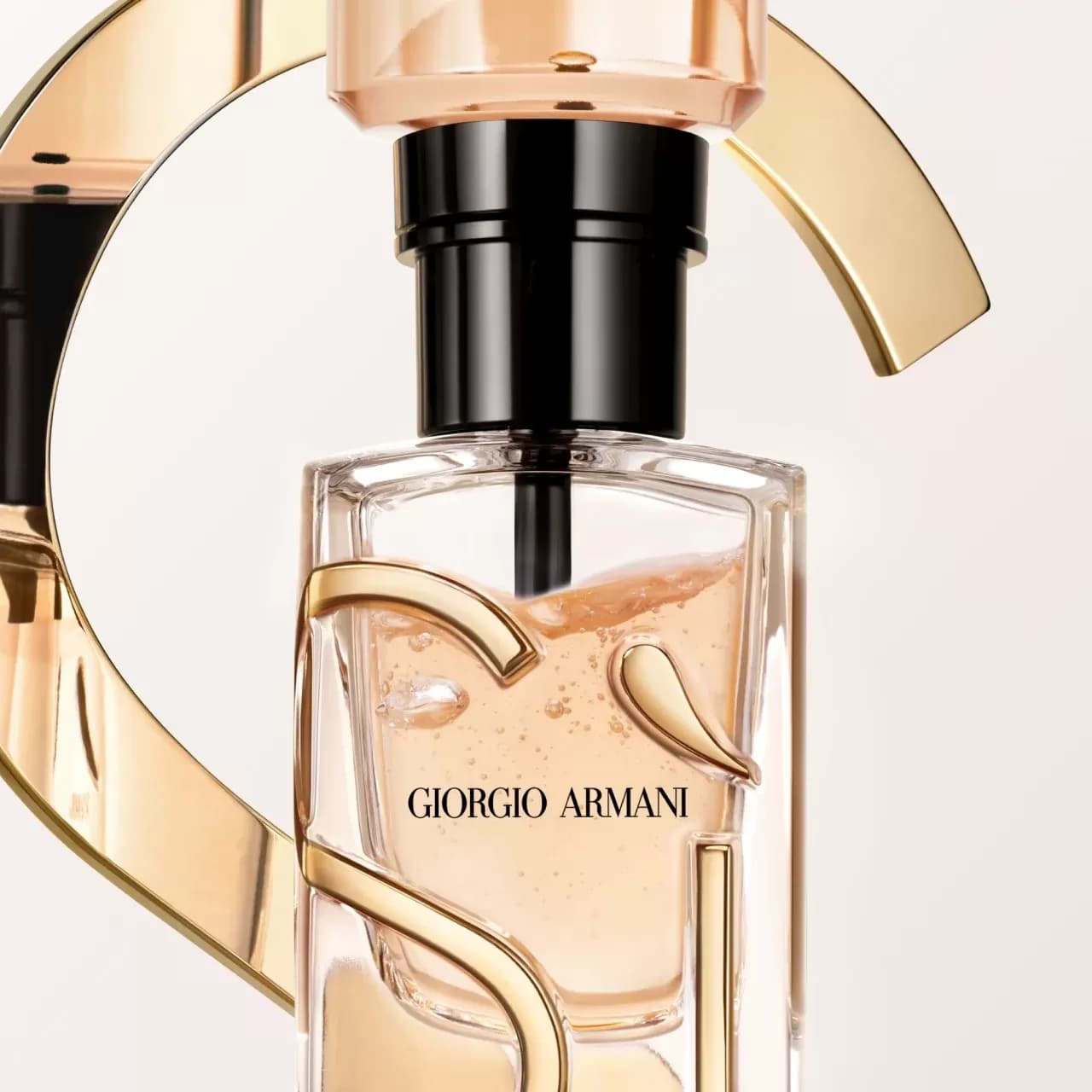عطر جورجیو آرمانی سی | Giorgio Armani Si — تصویر ۳