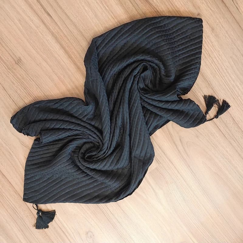 شال زنانه طرح پلیسه