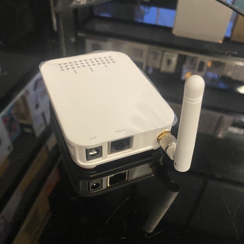 روتر و اکسس پوینت بی‌سیم MR3201A از شرکت Accton Technology — تصویر ۵
