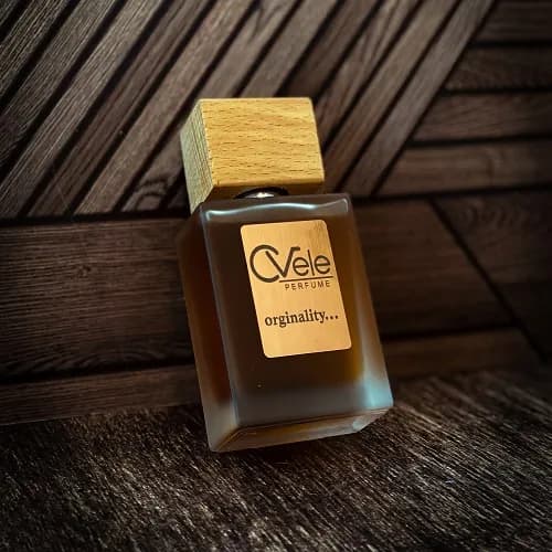 عطر ادکلن 212 مردانه- اسپیشیال گرید