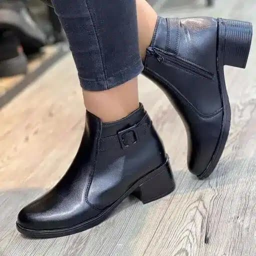 نیم بوت زنانه پاشنه دار مشکی درنا