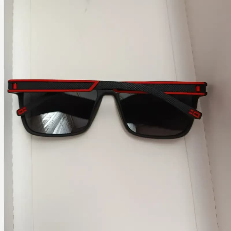 عینک آفتابی اوگا OGA آیتم 97090 پلاریزه UV400 قاب TR90 مستطیلی مشکی قهوه ای — تصویر ۳