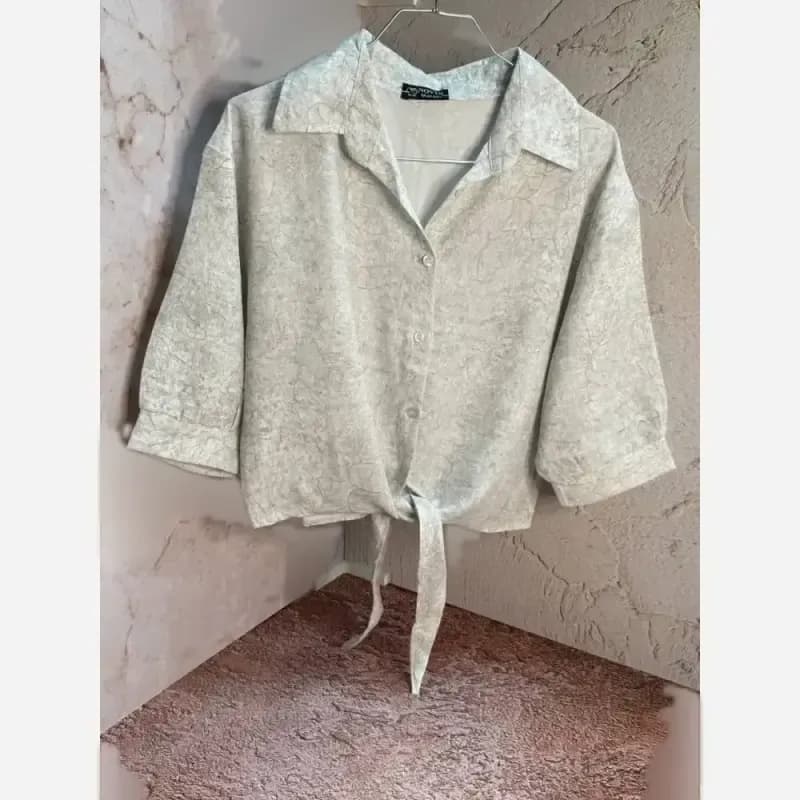 شومیز گره ای زنانه رگه دار مدل جدید عیدانه آبی طوسی سایز 38 تا 42 — تصویر ۳