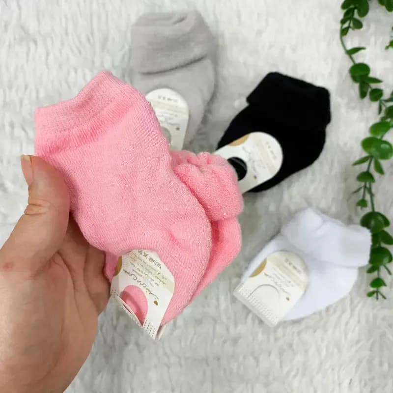 جوراب حوله ای نوزادی صددرصد پنبه نرم و لطیف سایز صفر تا دو سال — تصویر ۲
