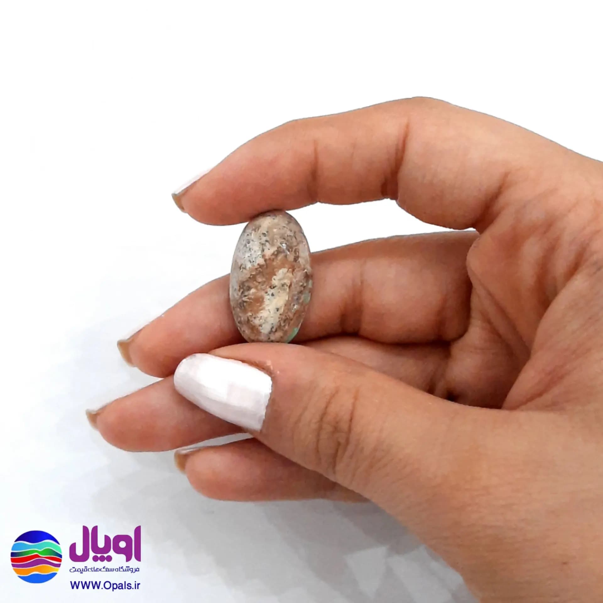 نگین فیروزه نیشابور بیضی 2.66 گرم — تصویر ۴