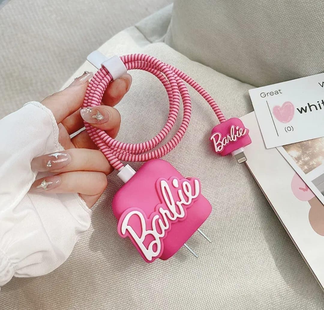 محافظ آداپتور و کابل صورتی Barbie