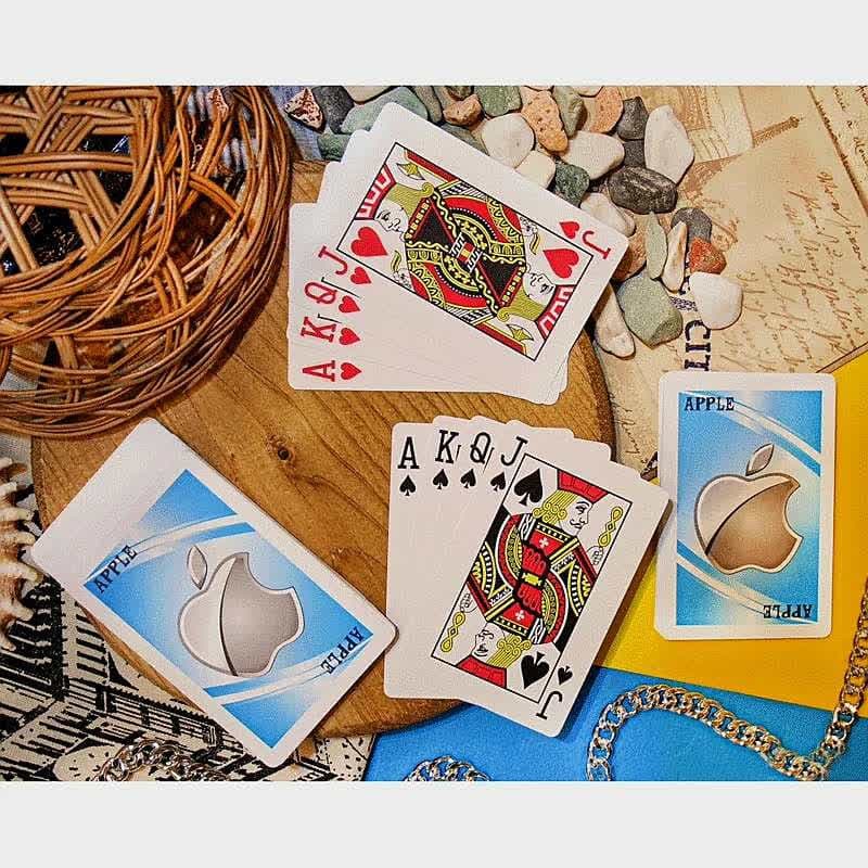 کارت بازی اپل قرمز و آبی — تصویر ۳