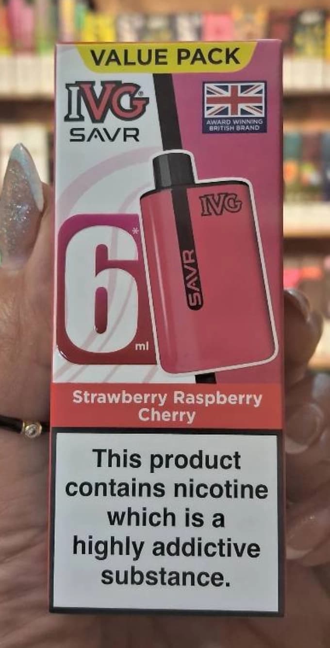 یکبارمصرف 3000 پاف ( Strawberry Raspberry Cherry) IVG توت فرنگی بلوبری گیلاس
