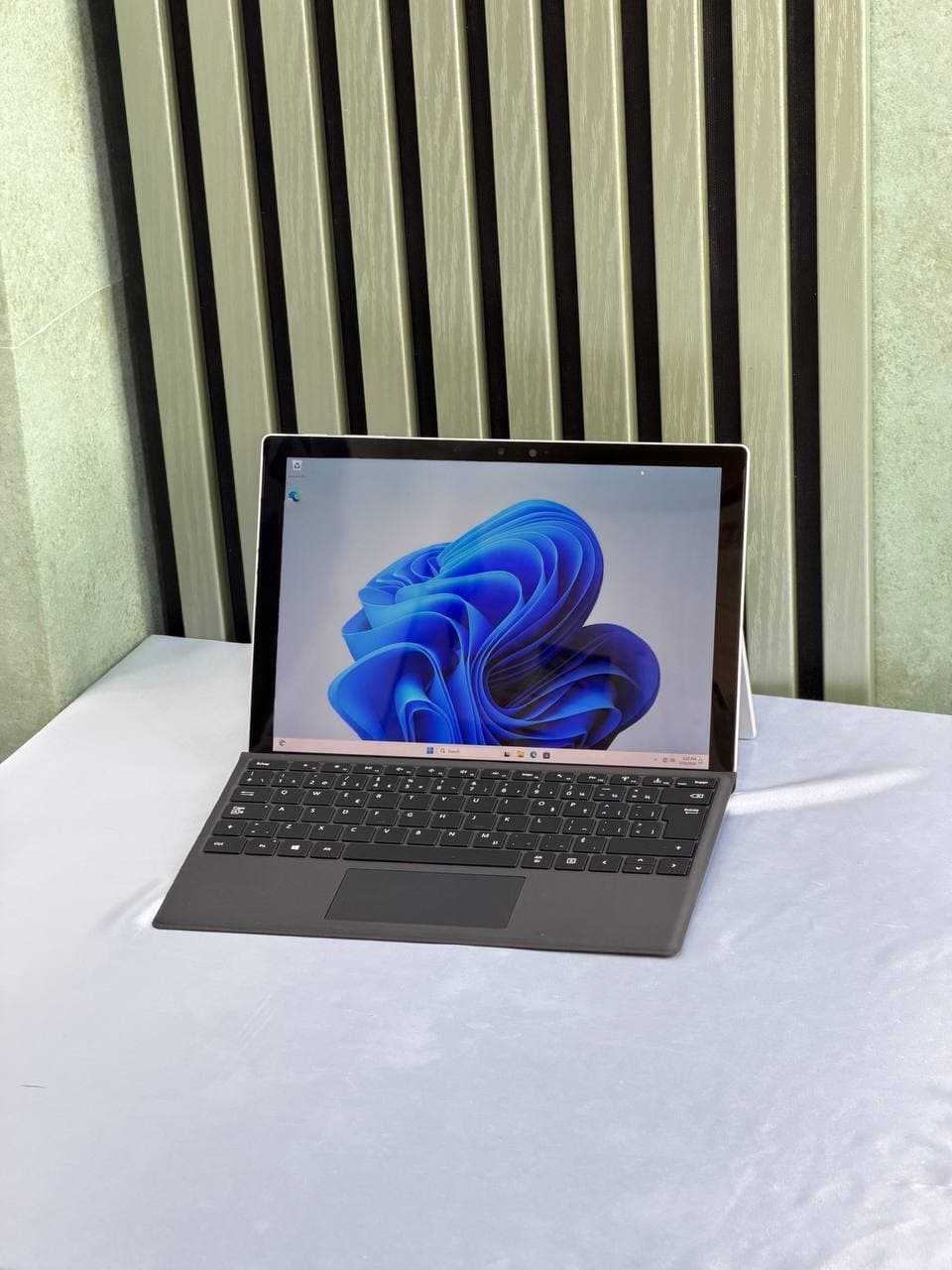 تبلت مایکروسافت با کیبورد Surface Pro 7 | 16GB RAM | 512GB | I7