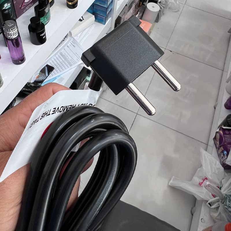 سشوار حرفه‌ای لیز اکستریم 2400 وات (Lizze Extreme) اصل برزیل — تصویر ۳
