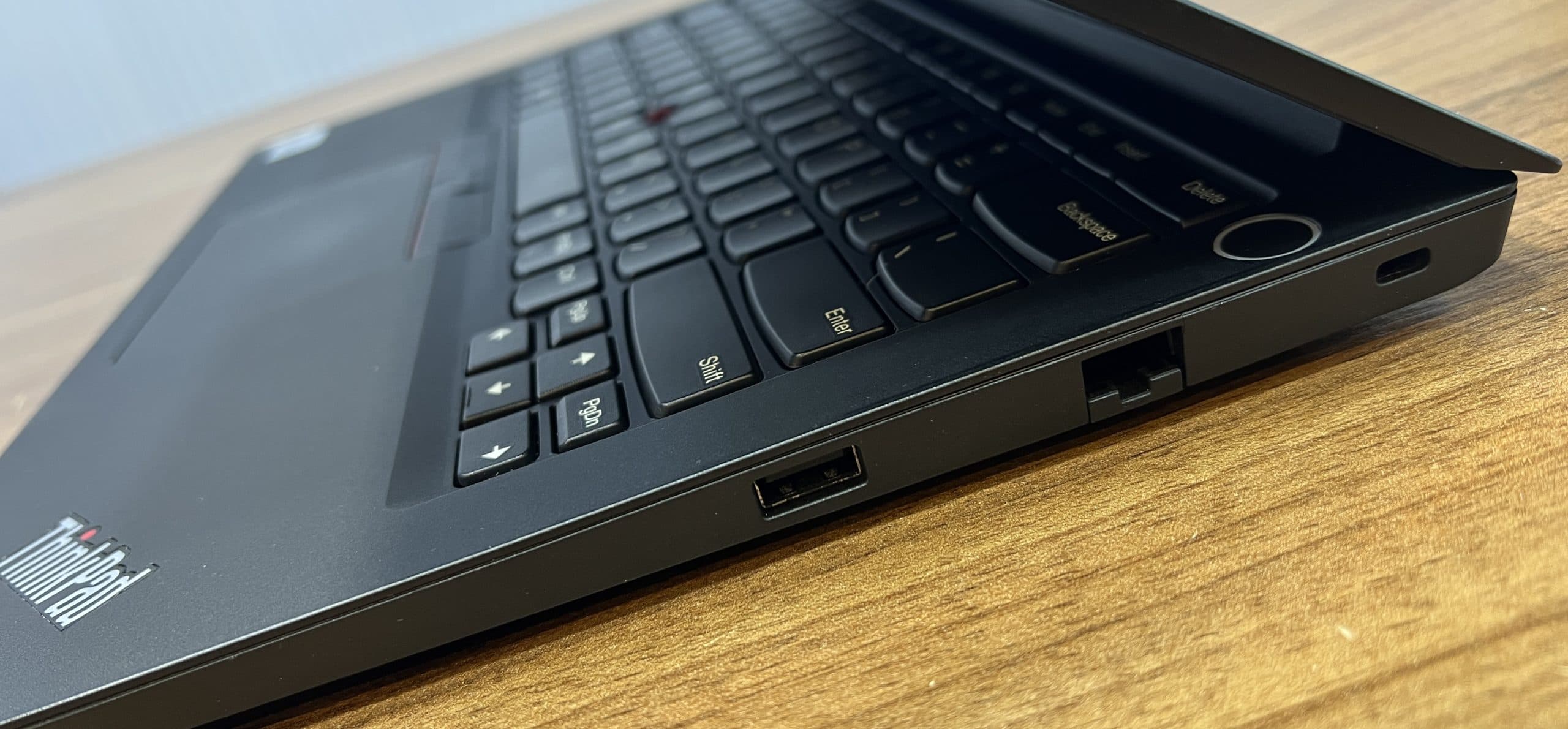 لپ تاپ استوک Core i5، Lenovo ThinkPad E14، نسل 10، 14 اینچ — تصویر ۳