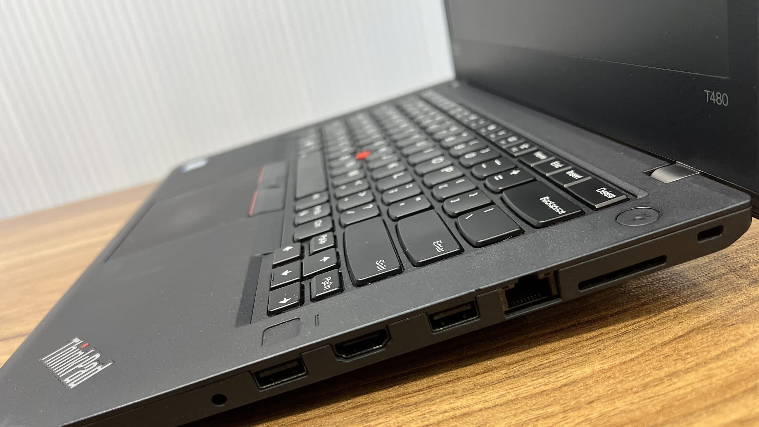 لپ تاپ استوک Core i7، Lenovo ThinkPad T480، نسل 8، 14 اینچ — تصویر ۳